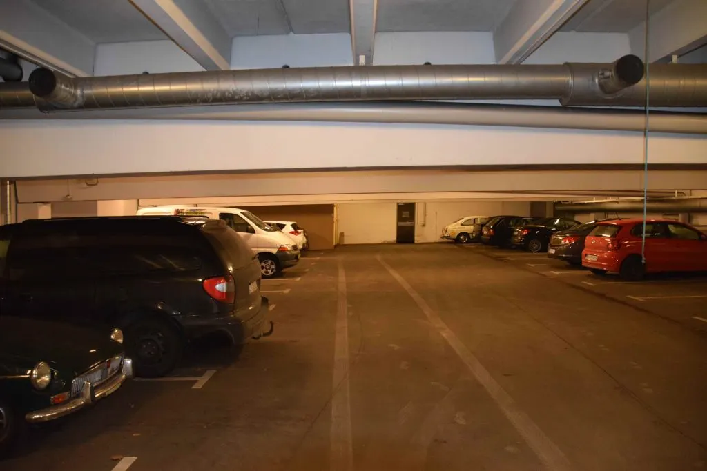 Parkering hos Frederiksberg Garage – Marskensgade 27A / Serridslevvej 14A, 2100 København Ø